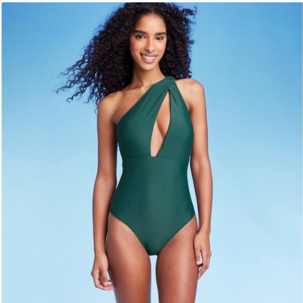 Shade & Shore Women’s One Shoulder Plunge Neck One Piece Swimsuit NWT